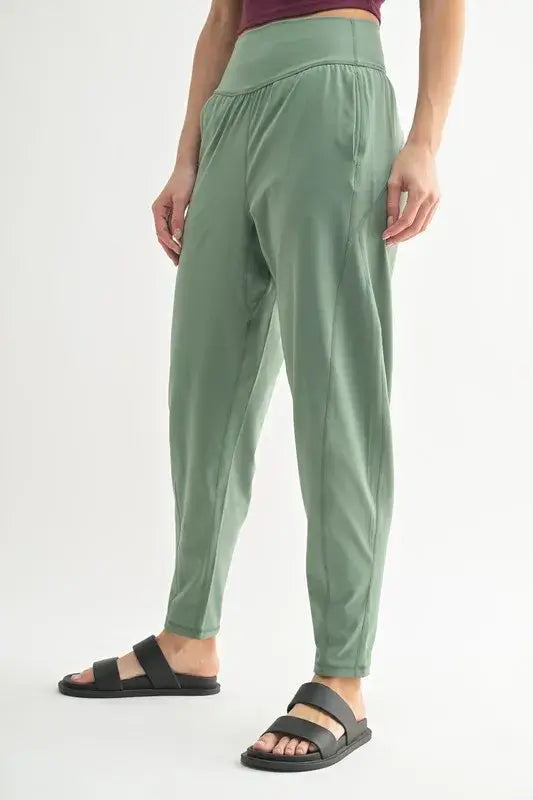 MONO B Flowbarrel High Waist Active Pants