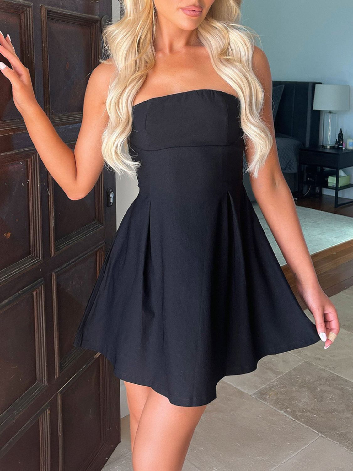Devine Bow Back Tube Mini Dress - felvior