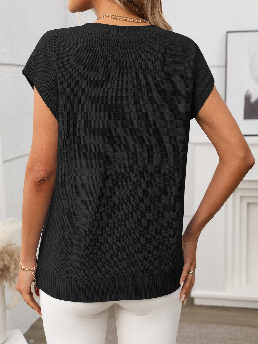 Cable-Knit V-Neck Short Sleeve Knit Top