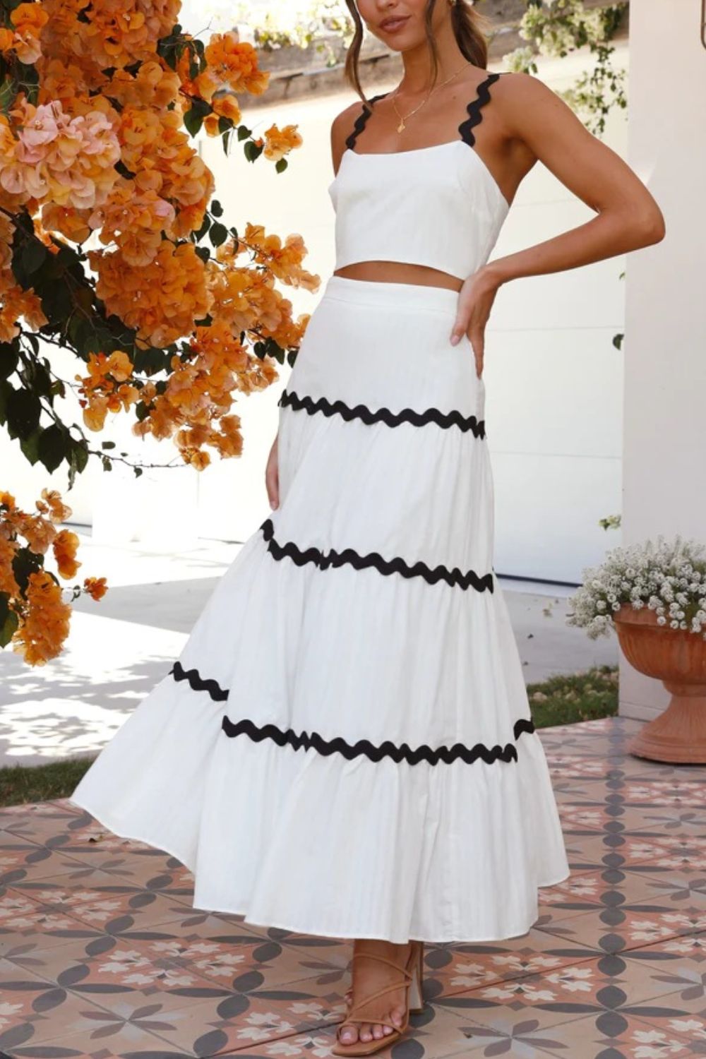 Contrast Trim Cami and Skirt Set - felvior