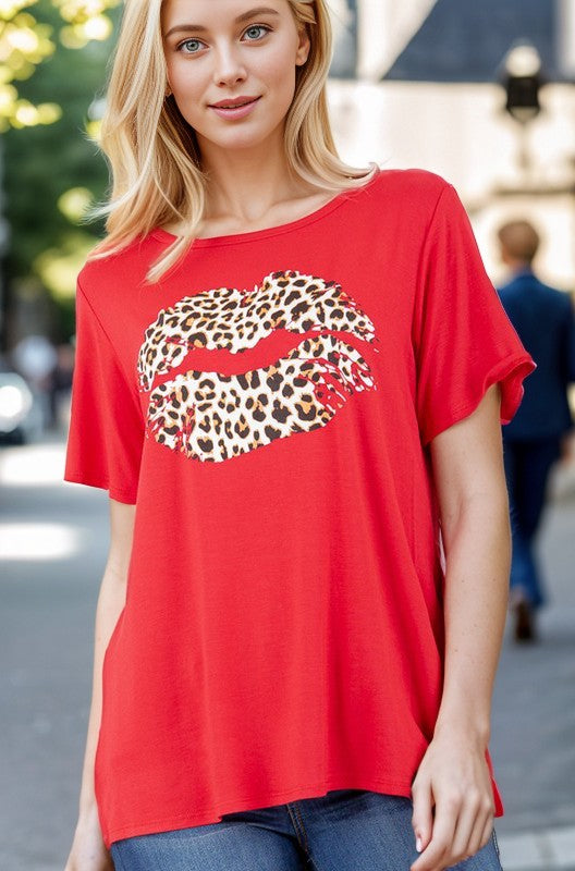 Heimish Full Size Leopard Lip Round Neck Short Sleeve T-Shirt Plus Size