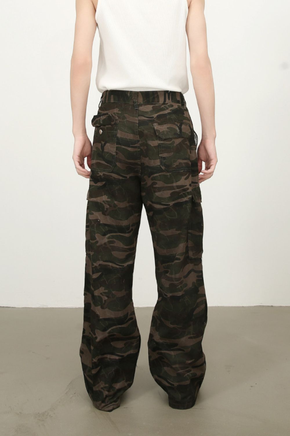 Men's Camouflage Jeans with Cargo Pockets