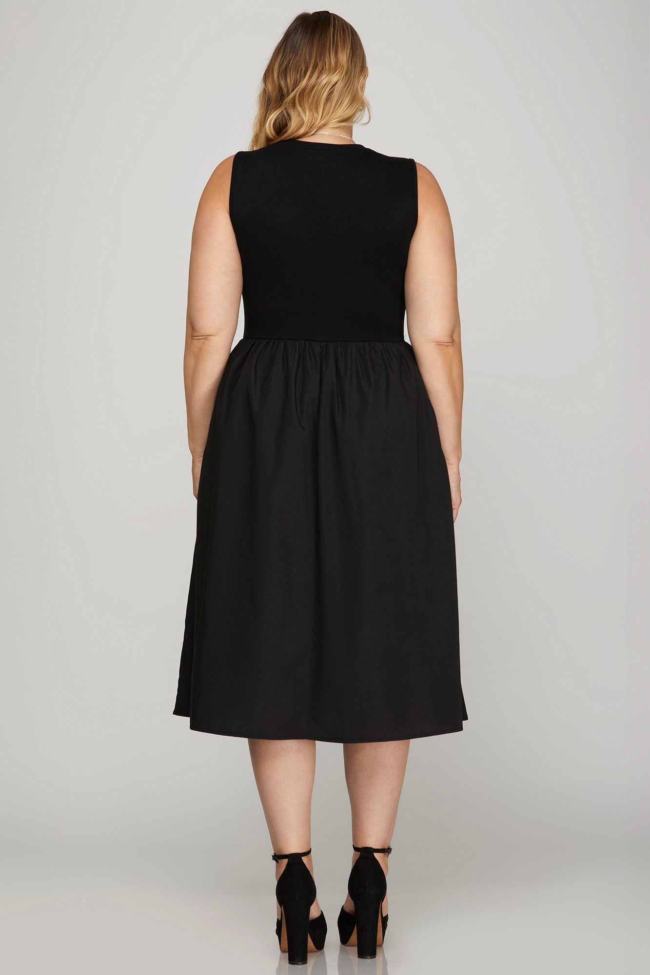 She + Sky Full Size Sleeveless Poplin Woven Midi Dress with Pockets Plus Size