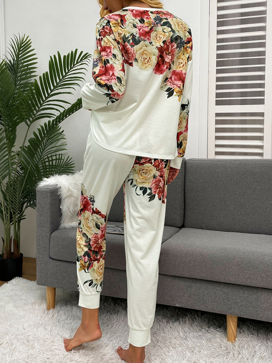 Shiny Printed Round Neck Top and Pants Lounge Set Secondary image