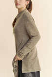 Davi & Dani Slit Mock Neck Long Sleeve Top - felvior