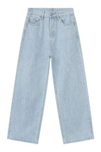 Men's Loose Fit Jeans with Pockets