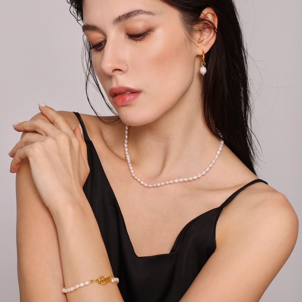 Pearl Necklace, Bracelet and Earrings 4-Piece Jewelry Set - felvior