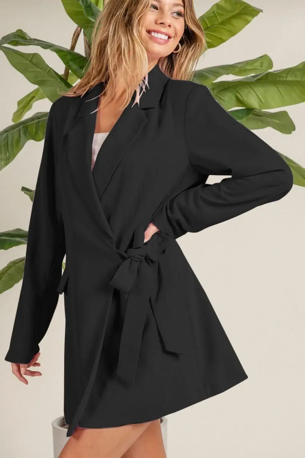 BiBi Wrap Tie Detailed Long Blazer Image principale du produit
