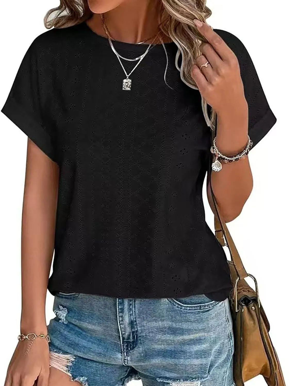 Eyelet Round Neck Short Sleeve T-Shirt Image principale du produit