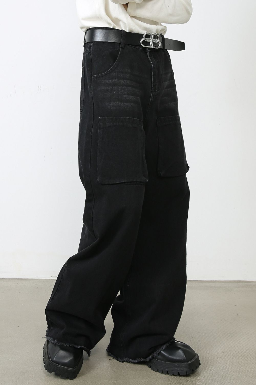 Men's Wide Leg Jeans with Pockets