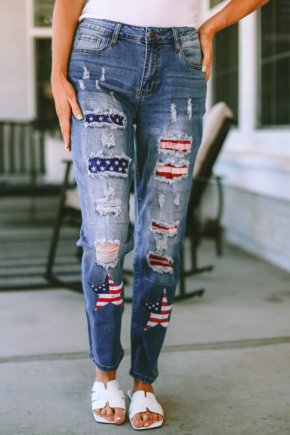 Distressed Straight Jeans with Pockets - felvior