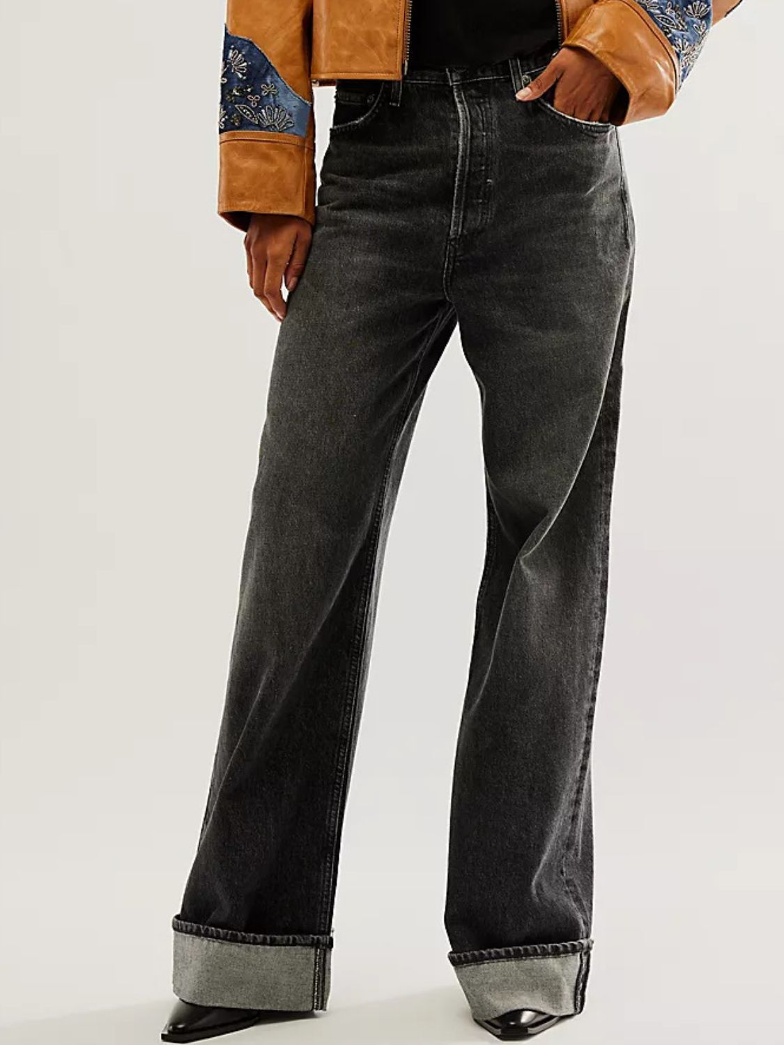 Cuffed Jeans with Pockets - felvior
