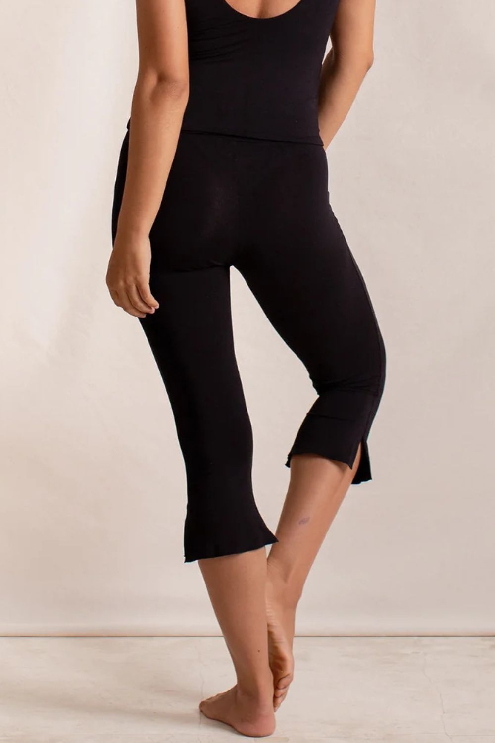 Side Slit Capris Leggings - felvior