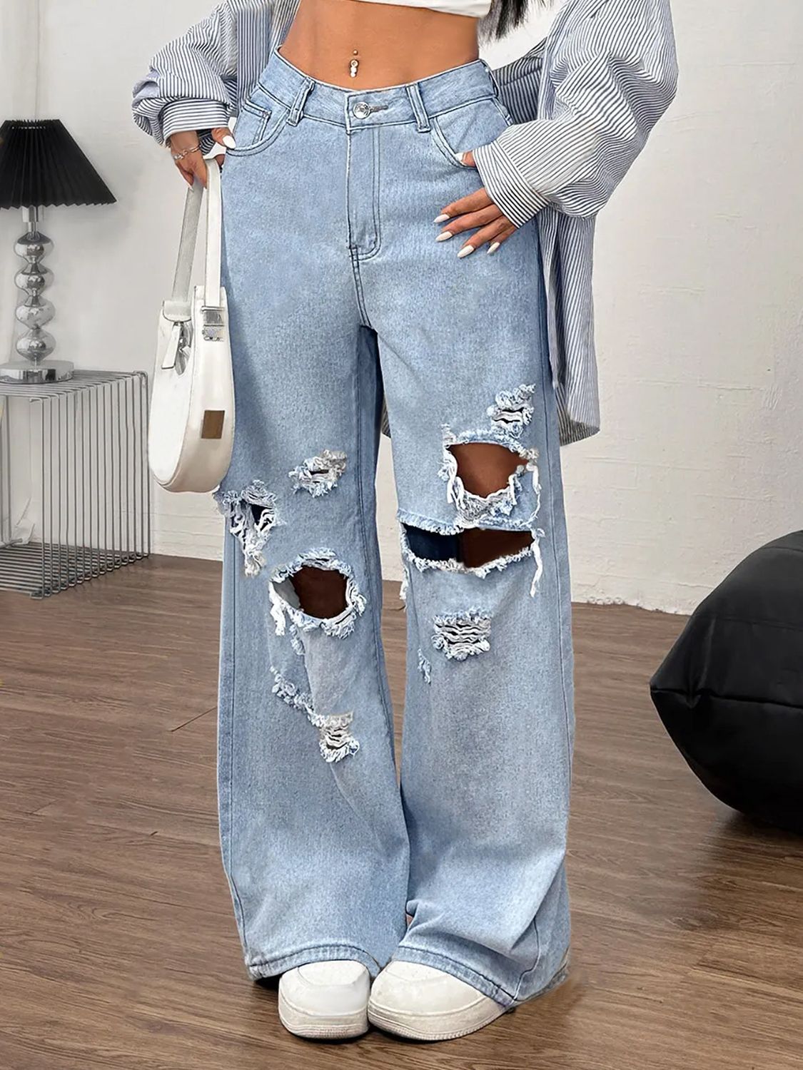Distressed Wide Leg Jeans with Pockets - felvior
