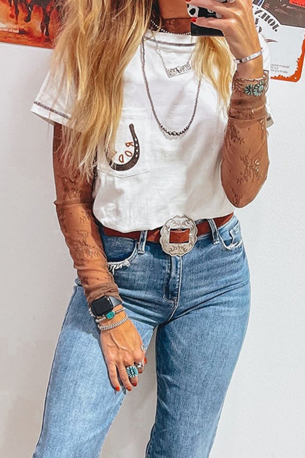 RODEO Horseshoe Embroidered Patch Pocket T-Shirt