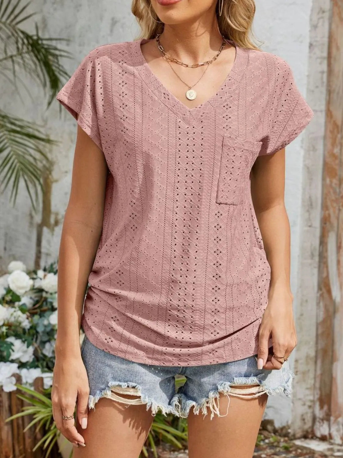 Eyelet V-Neck Short Sleeve Top - felvior