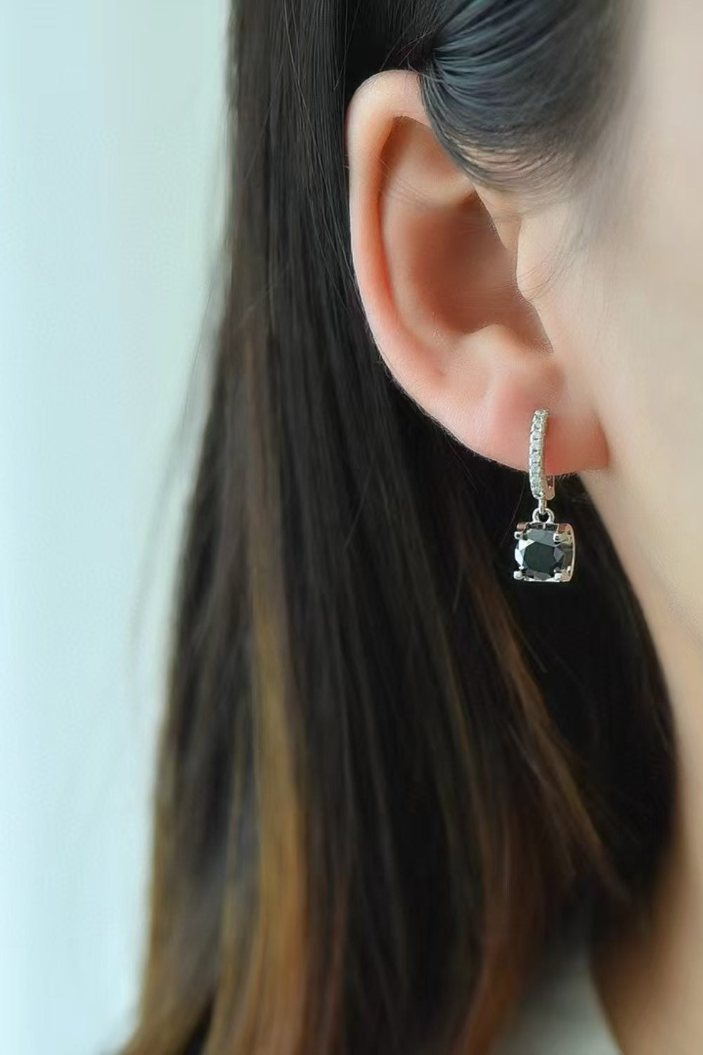 2 Karat Moissanit 925 Sterling Silber Tropfenohrringe Zweitbild