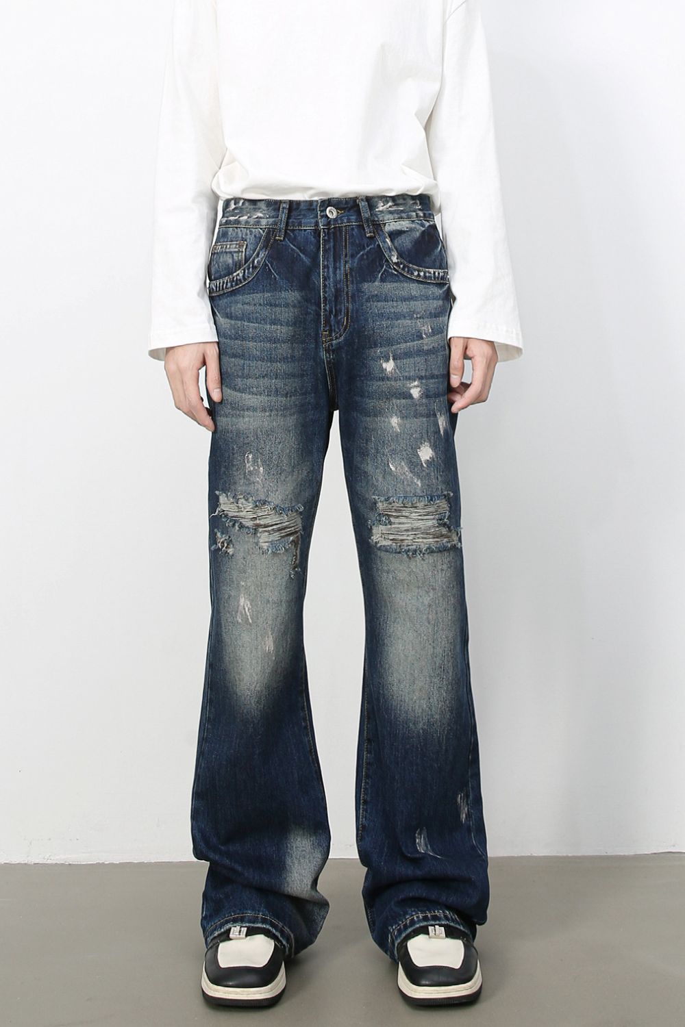 Men's Distressed Jeans Hauptbild