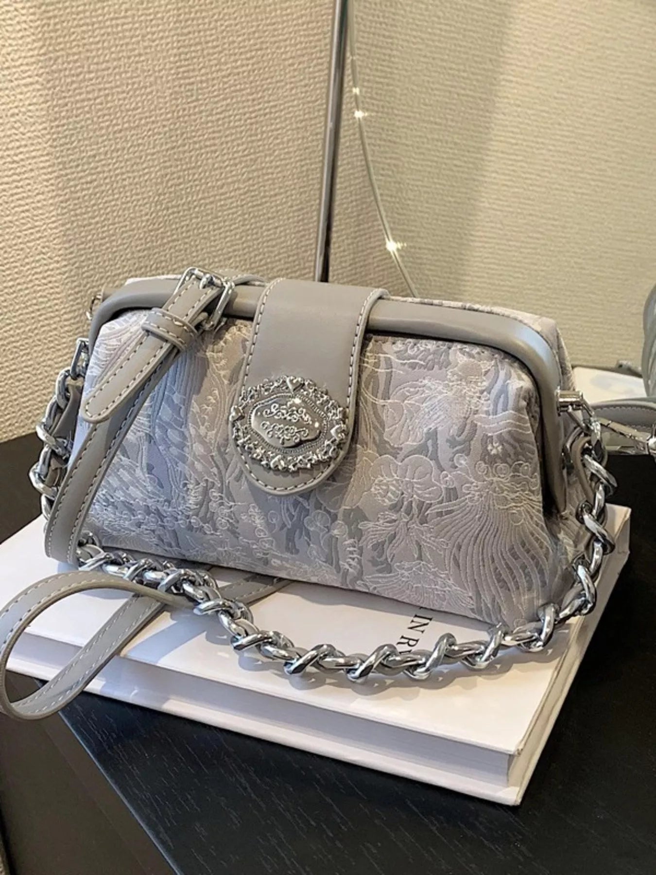 Embroidered Chain Crossbody Bag Secondary image