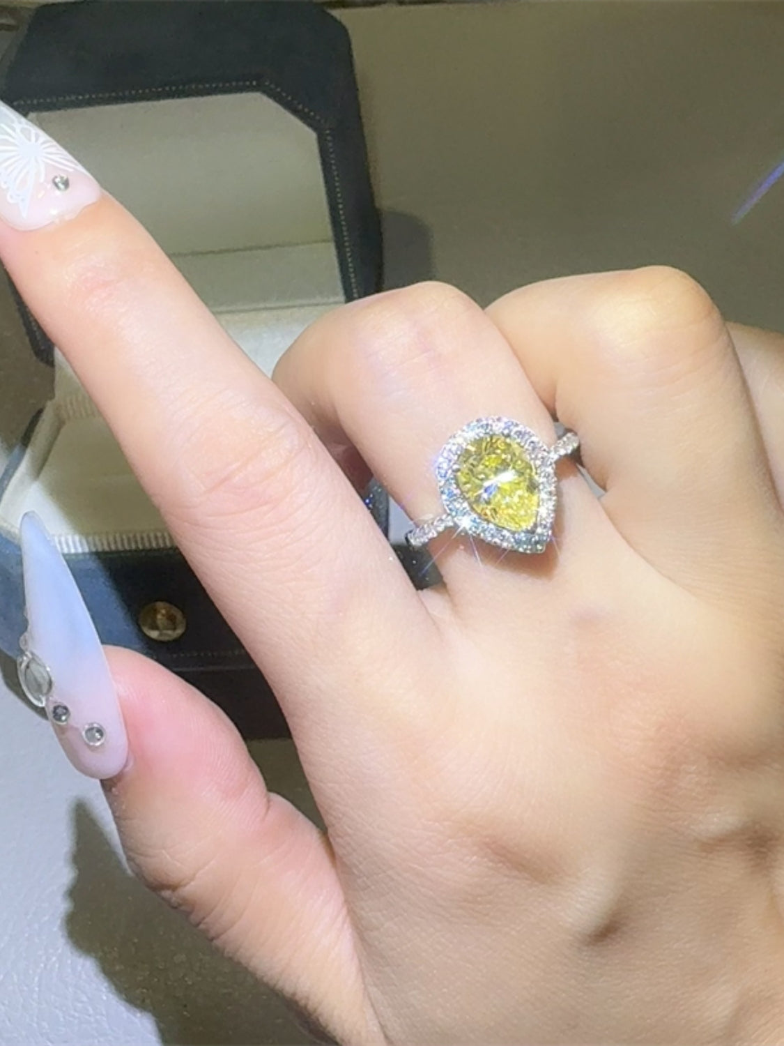 2 Carat Moissanite 925 Sterling Silver Teardrop Shape Ring - felvior