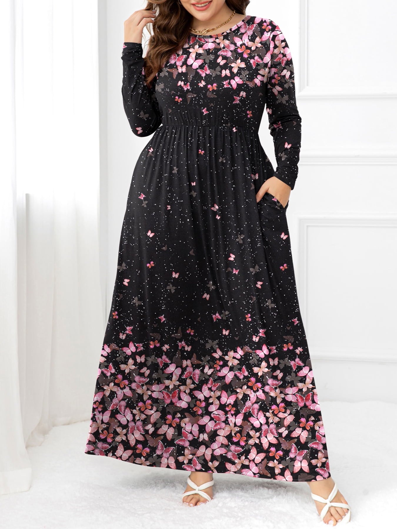 Plus Size Round Neck Maxi Dress with Pockets - felvior