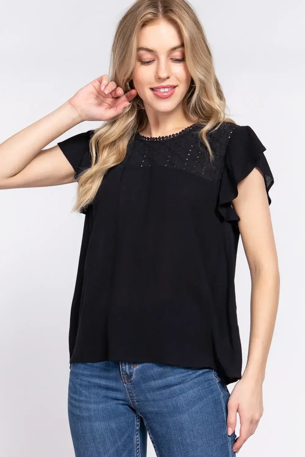 ACTIVE BASIC Ruffle Short Sleeve Crochet Blouse Hauptbild