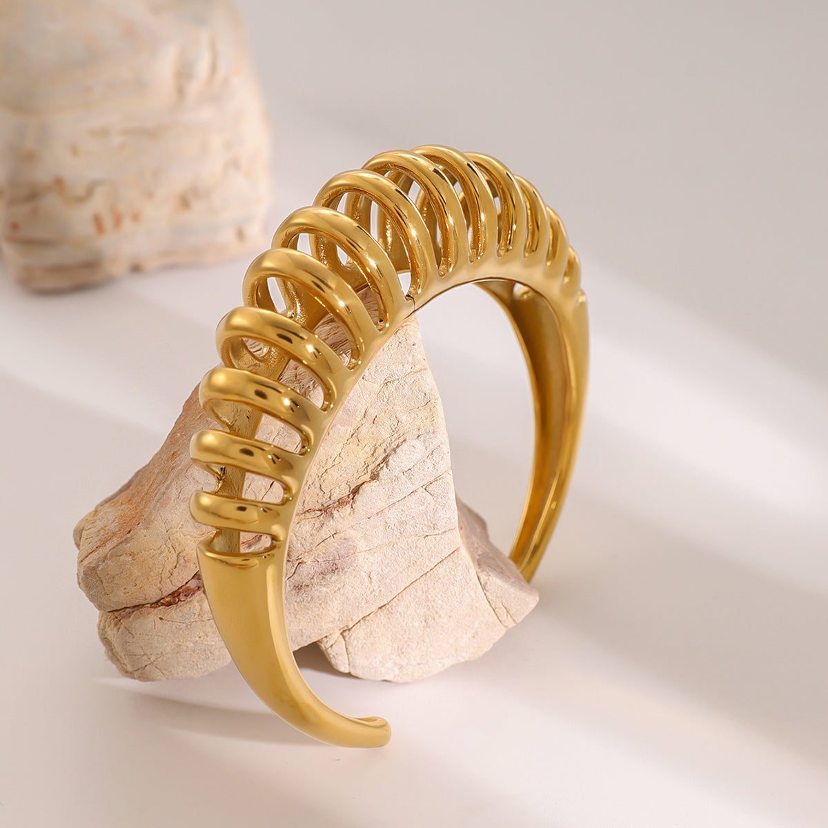 18K Gold-Plated Stainless Steel Cutout Bracelet - felvior