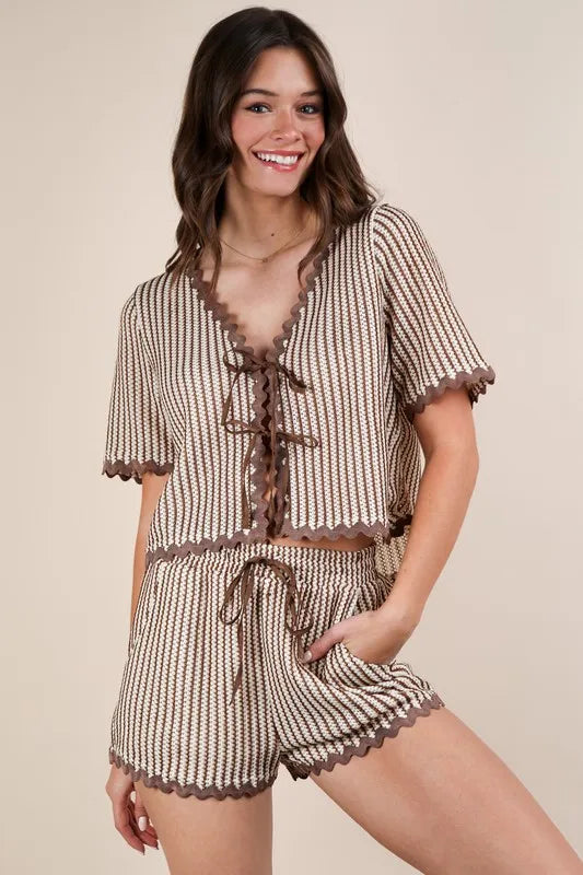 VERY J Wave Trim Detail Knit Top & Shorts Set - felvior
