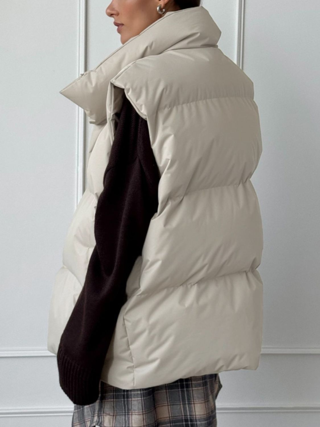 Zip Up Turtleneck Vest Coat - felvior