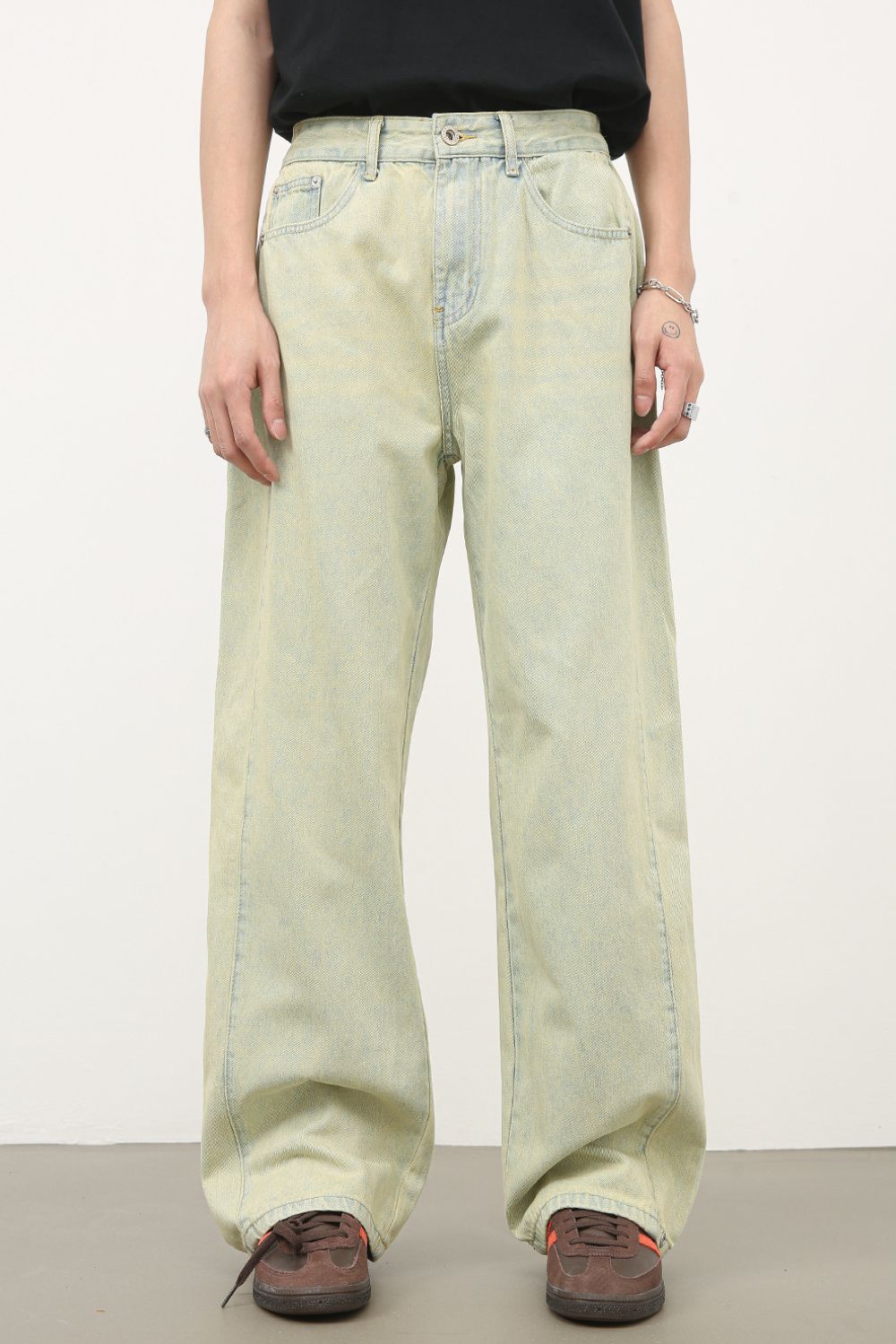 Men's Mid Rise Jeans with Pockets