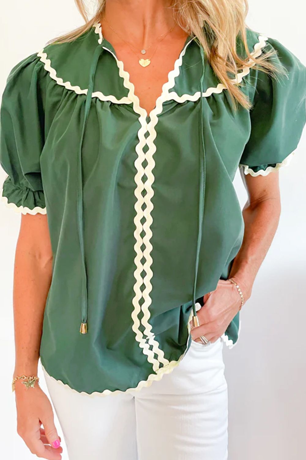 Ric Rac Trim Tie Neck Short Sleeve Blouse Hauptbild
