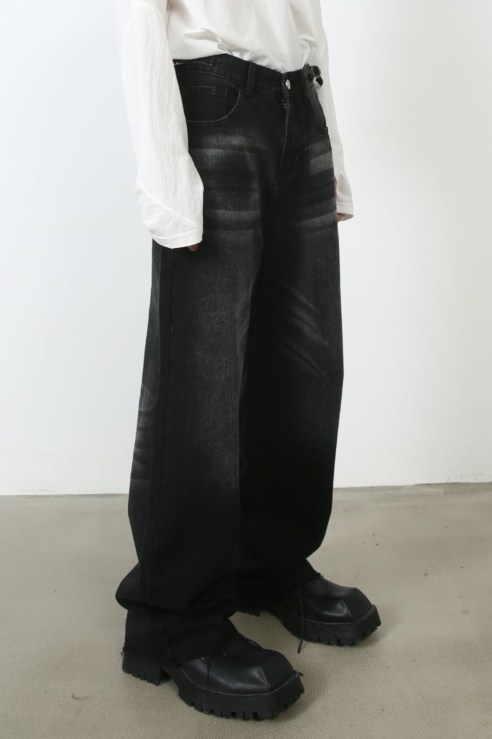 Men's Frayed Hem Jeans - felvior