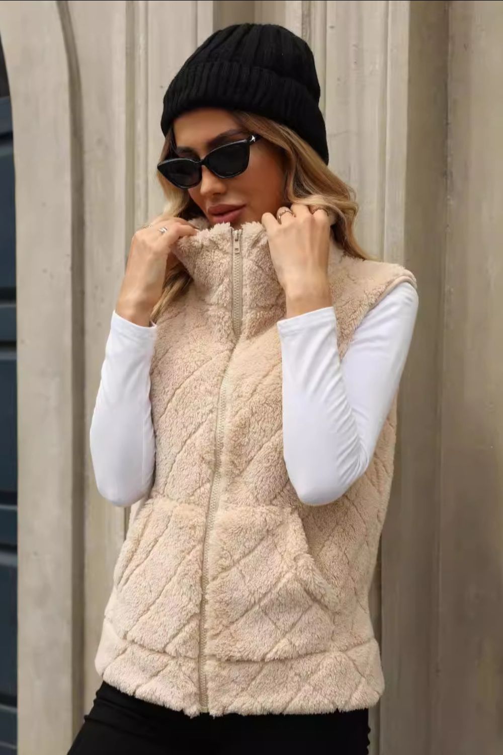Fuzzy Plaid Texture Zip Up Vest Coat - felvior