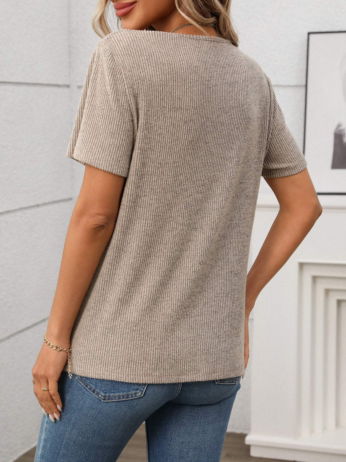 Ribbed V-Neck Short Sleeve T-Shirt