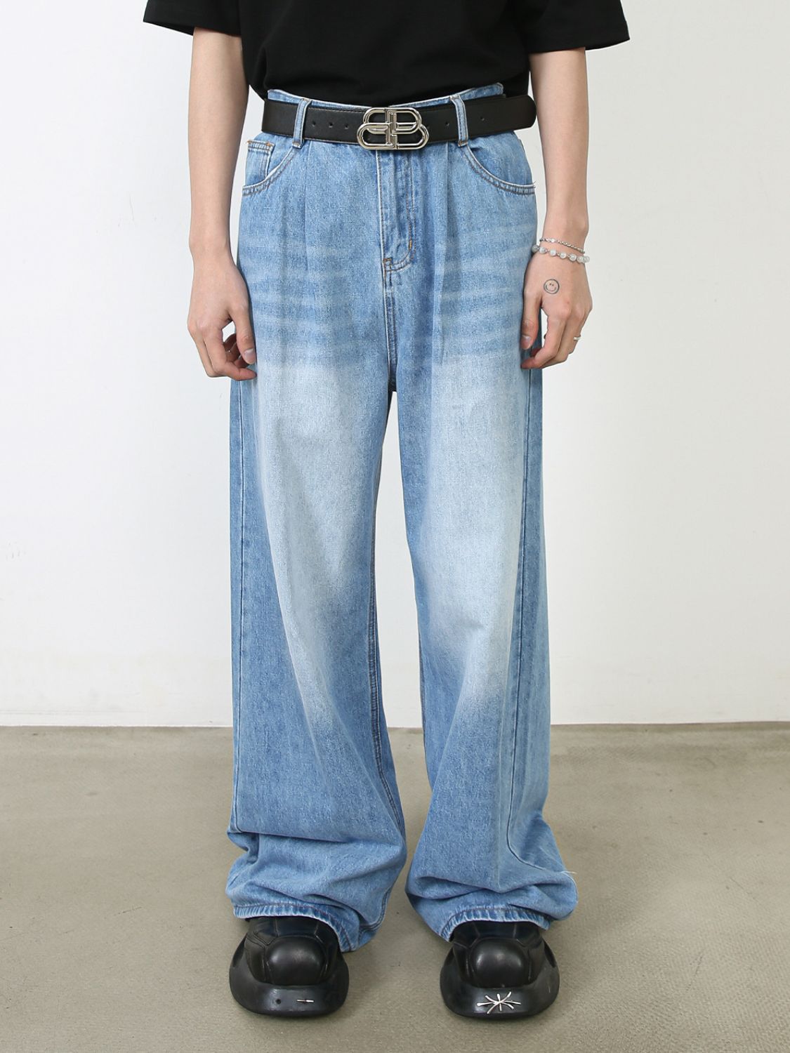 Men's Wide Leg Jeans