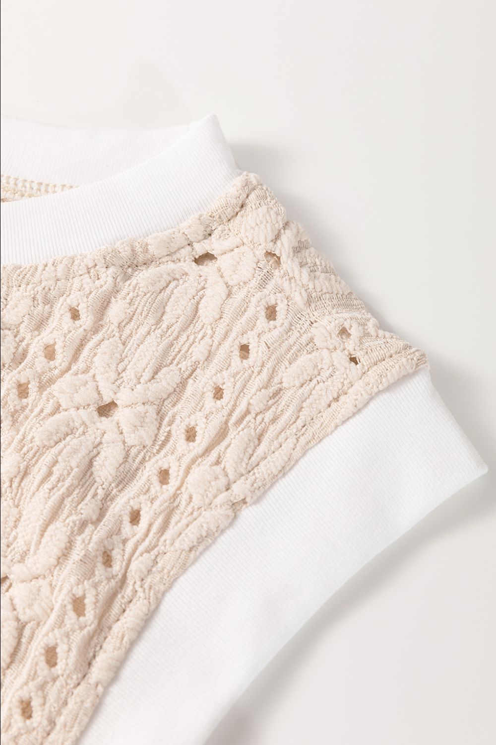 Floral Textured Crew Neck Sleeveless Top