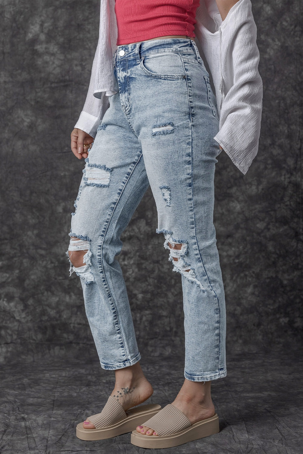 Distressed-Jeans mit hoher Taille Zweitbild