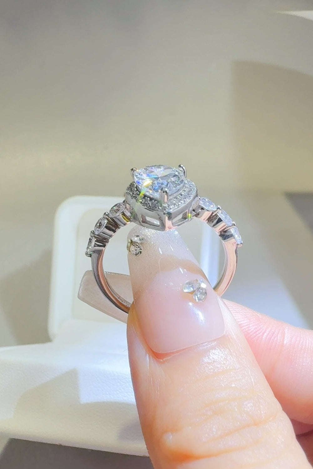 2 Carat Moissanite 925 Sterling Silver Ring - felvior