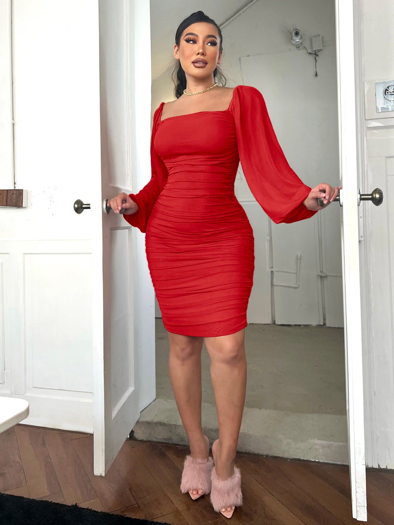 Zip-Back Ruched Bodycon Dress - felvior