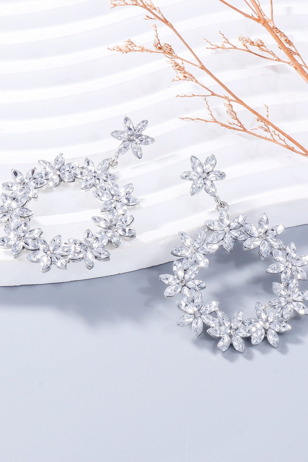 Rhinestone Flower Dangle Earrings - felvior