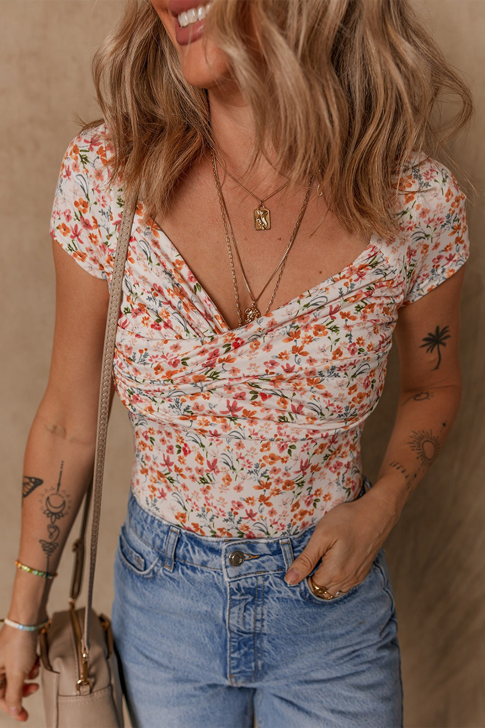 Printed Ruched Short Sleeve Bodysuit - felvior