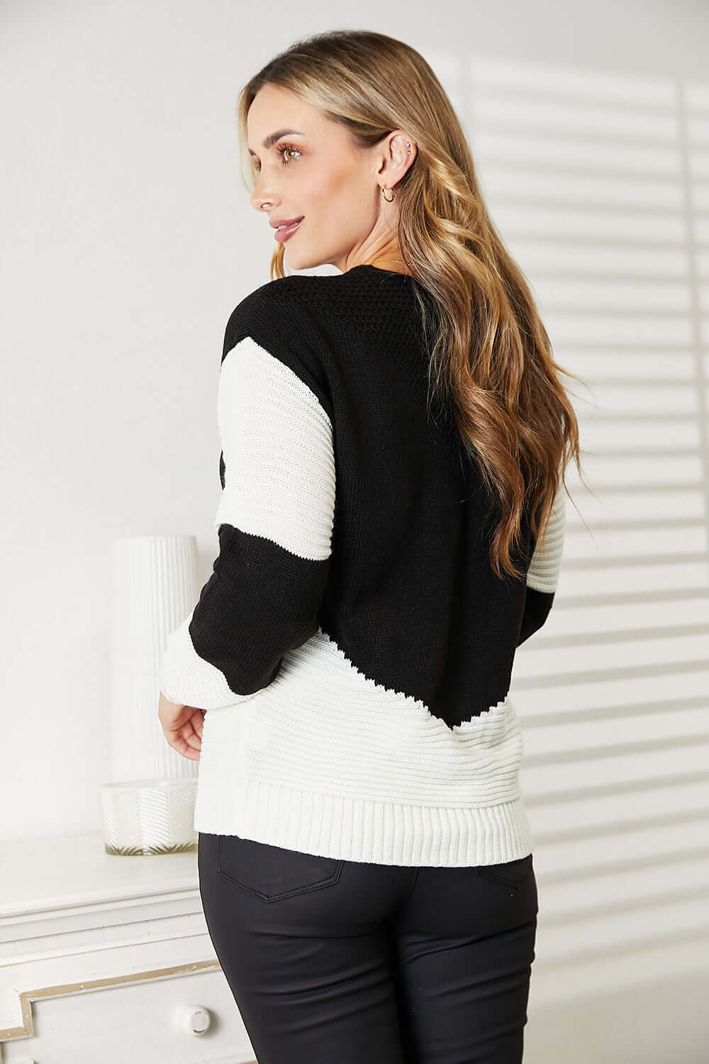 Woven Right Two-Tone Openwork Rib-Knit Sweater Zweitbild