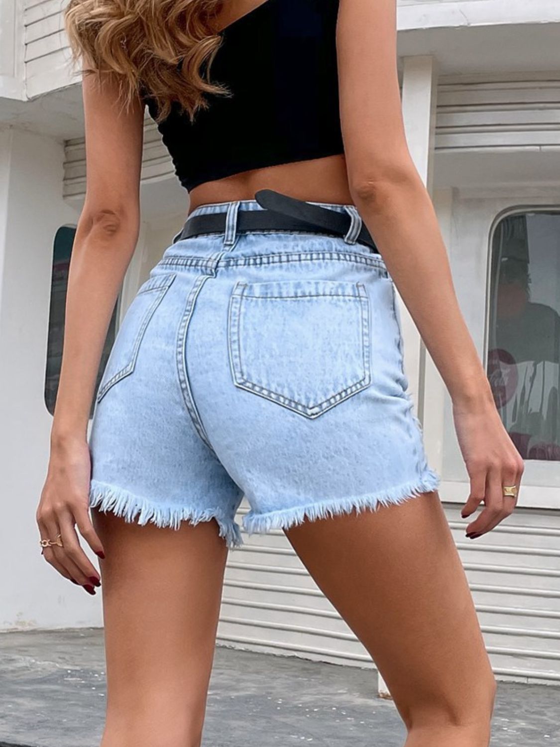 Distressed Raw Hem Denim Shorts - felvior