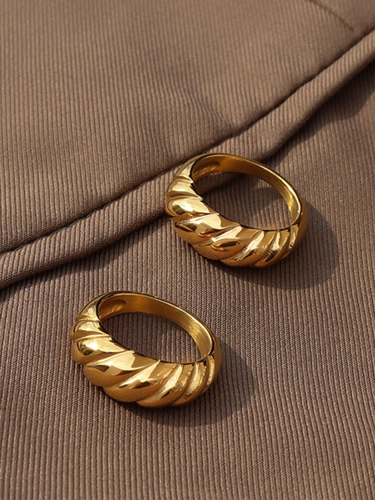 Ribbed Titanium Steel Ring - felvior
