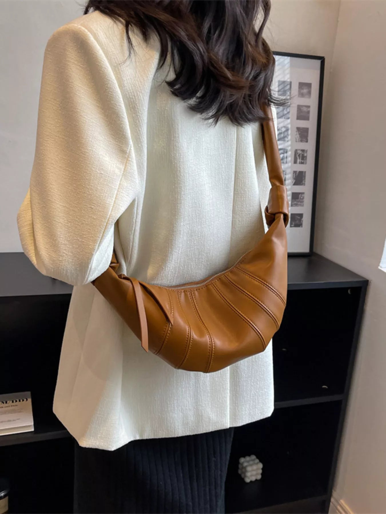 96a7aadda7584e89a8ed89d38ddeb103-Max-Origin Main image