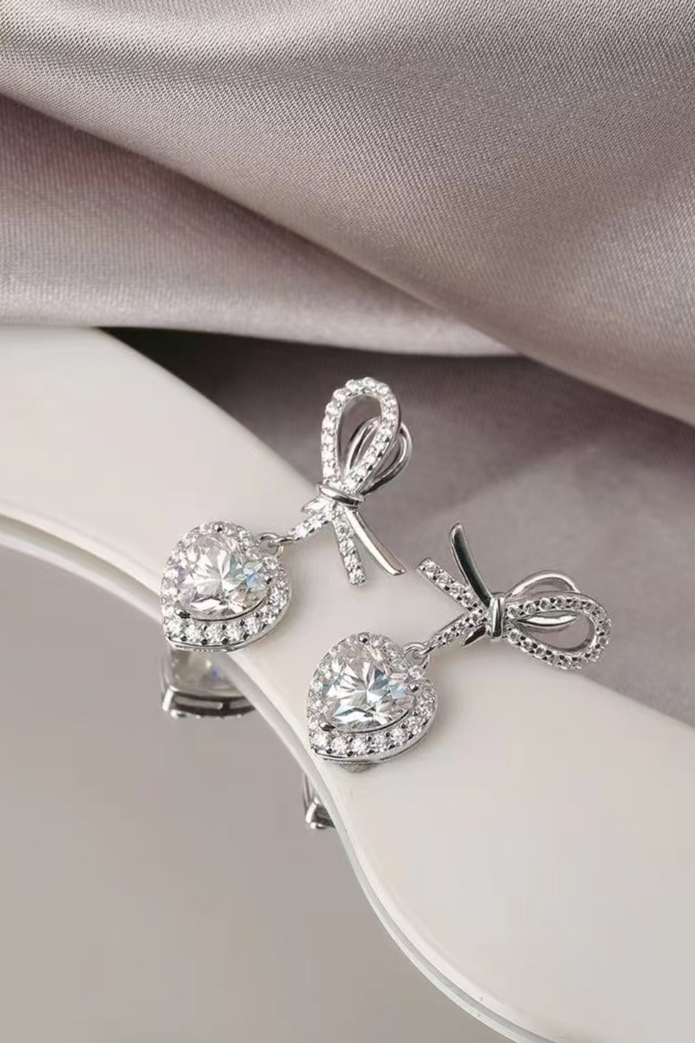 2 Carat Moissanite 925 Sterling Silver Heart Earrings - felvior