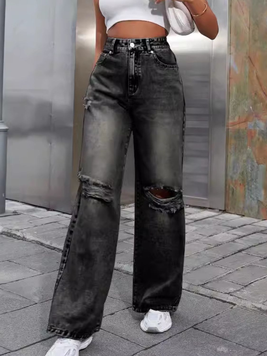 Distressed Wide Leg Jeans with Pockets - felvior