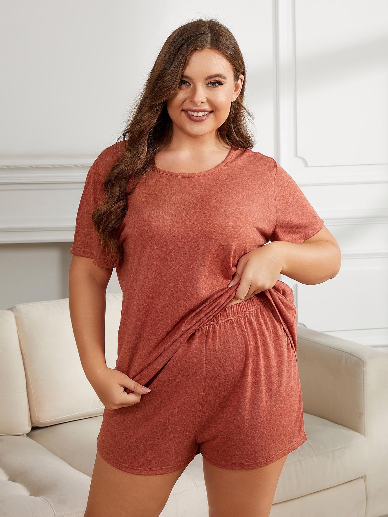 Plus Size Round Neck Short Sleeve Two-Piece Loungewear Set Main image