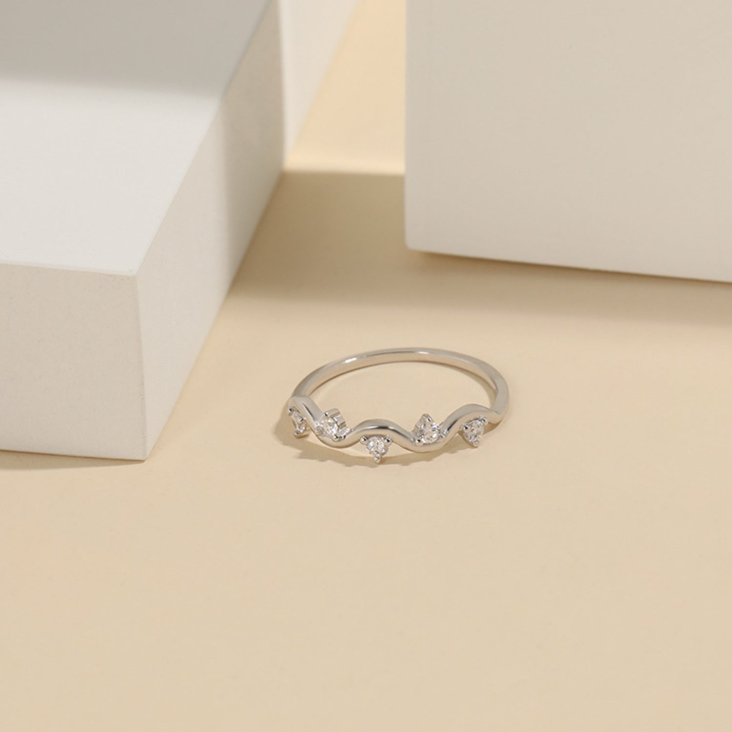 925 Sterling Silver Inlaid Zircon Ring - felvior
