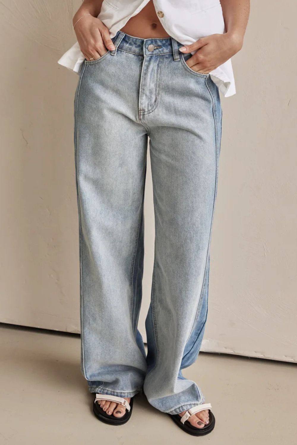 Contrast Straight Leg Jeans with Pockets - felvior